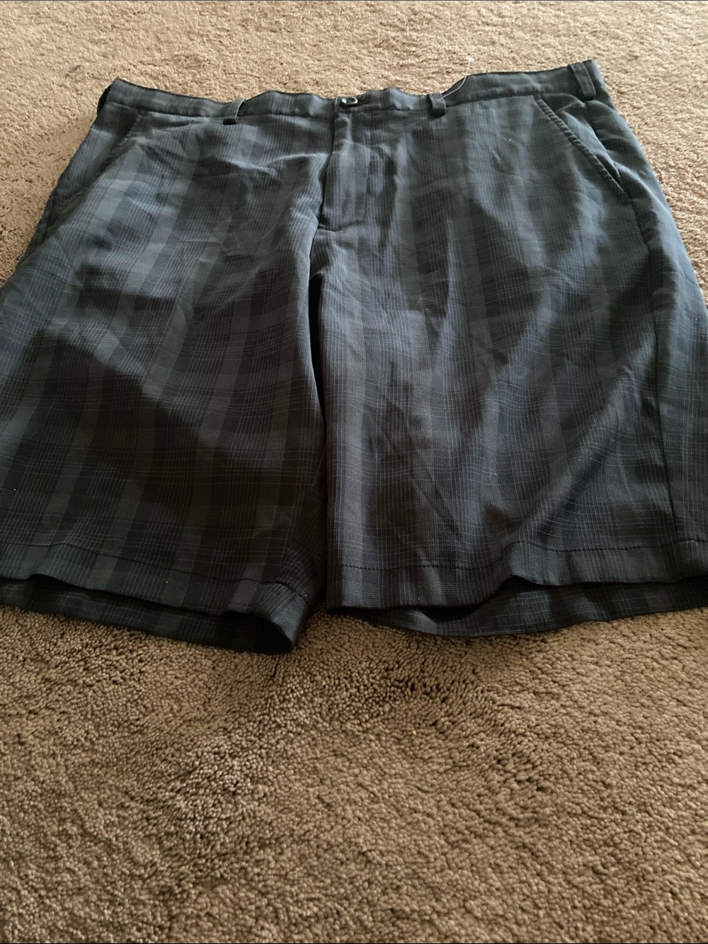 Izod mens black and grey golf shorts